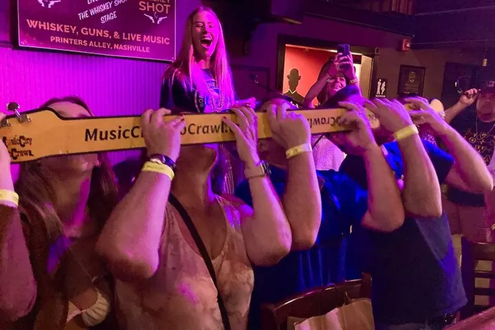 Guided Pub Crawl Walking Tour of Downtown Nashville