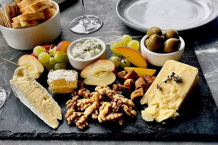 Wine, Cheese & Chocolate Tasting Experience in Hunter Valley - Image 3