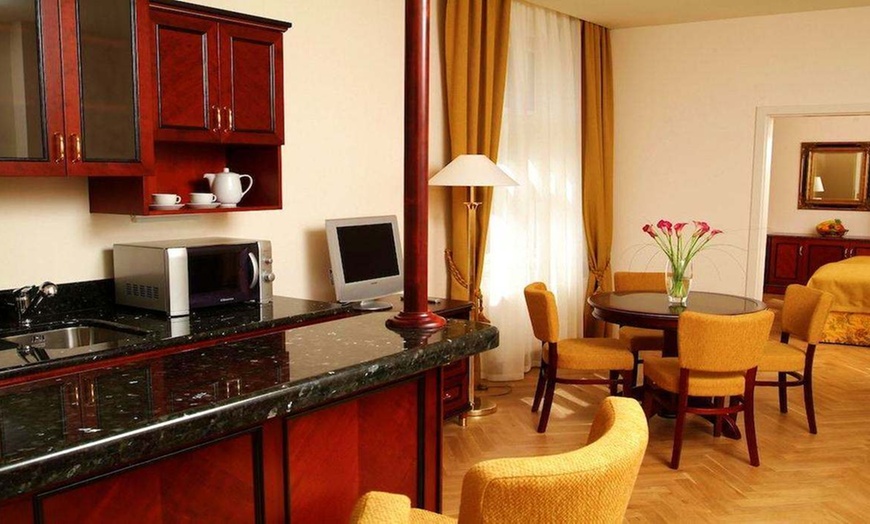 Image 7: ✈ TSJECHIË | Praag - Hotel Elysee 4*, 2 nachten - Stadscentrum