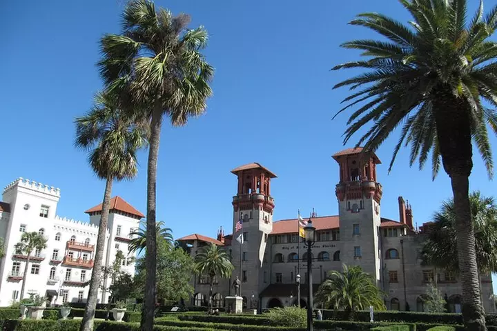 St. Augustine's Lost Souls: a Smartphone Audio Ghost Tour