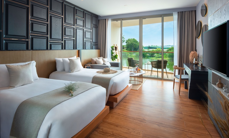 Image 4: ✈ THAÏLANDE DU SUD | Phuket - Wyndham Grand Nai Harn Beach Phuket 5...