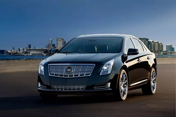 Arrival Private Transfer Dallas Airport DAL to Addison by Luxury Ve...