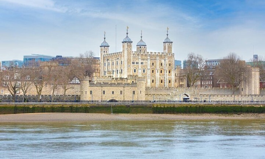 Image 9: Windsor Castle and Tower of London Tour Including Entry Tickets