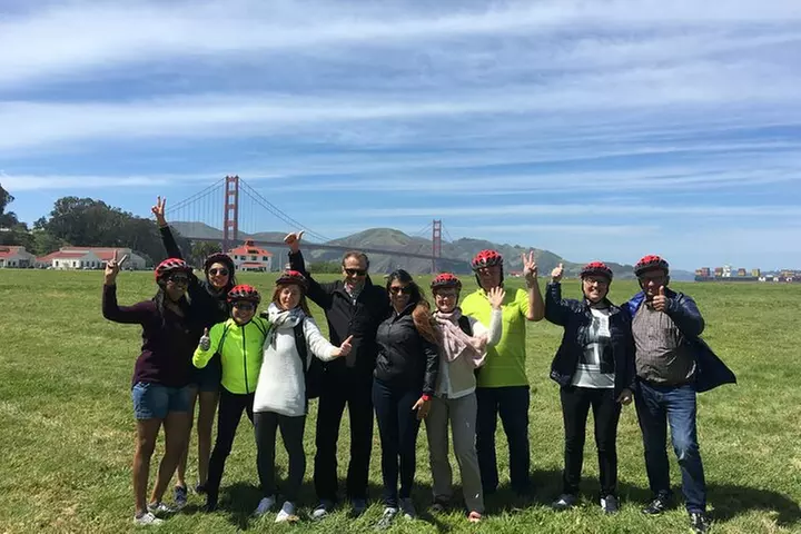 Guided E-Bike tour across SF to the Golden Gate Bridge and back