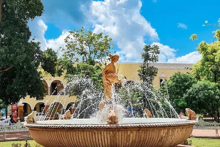 Chichen Itza Ruins, Cenote Ikkil & Hubiku, Valladolid and Buffet