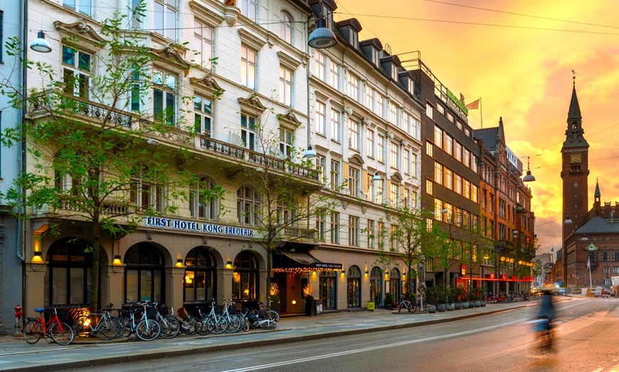 Image 2: ✈ DENMARK | Copenhagen - First Hotel Kong Frederik 4* - City centre