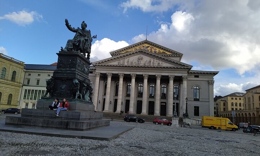 Image 8: München Sightseeing mit dem Auto mit professionellem Guide