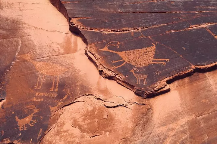 Monument Valley Extended Backcountry Tour