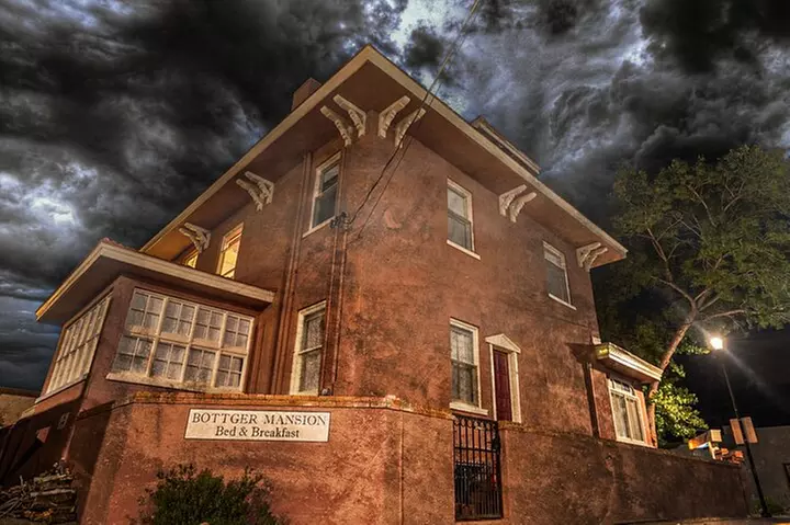 Albuquerque Desert Shadows Rising Ghost Tour