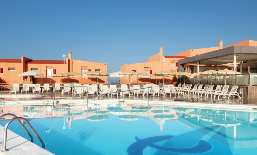 Image 2: ✈ GRAN CANARIA | Puerto Rico - Marina Elite Resort 4* - Bord de mer