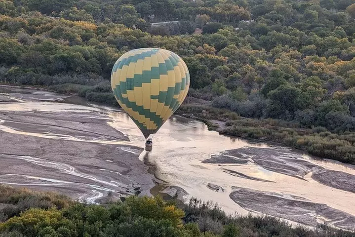 Albuquerque's Balloon Festival Aerogel Ballooning