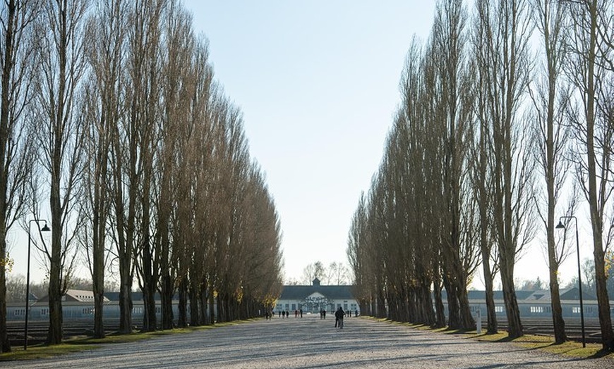 Image 16: Tour ab München mit dem Zug zur KZ-Gedenkstätte Dachau