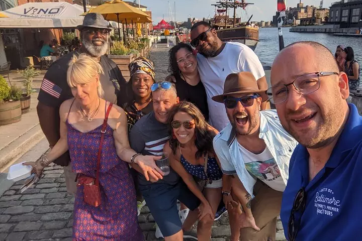 Baltimore Walking Foodie Tour in Fells Point