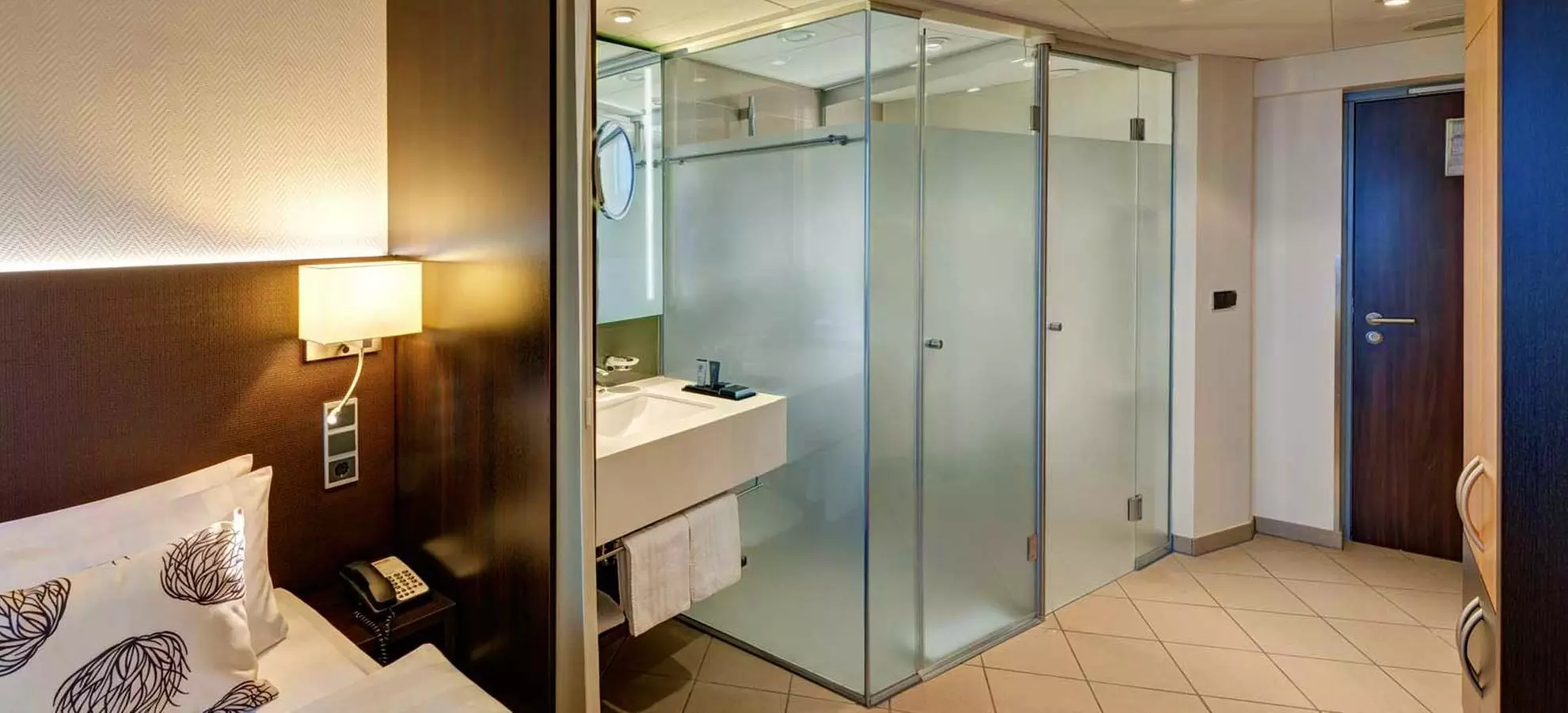 ✈ DUITSLAND | Berlijn - Park Inn by Radisson Alexanderplatz 4*, 2 n...