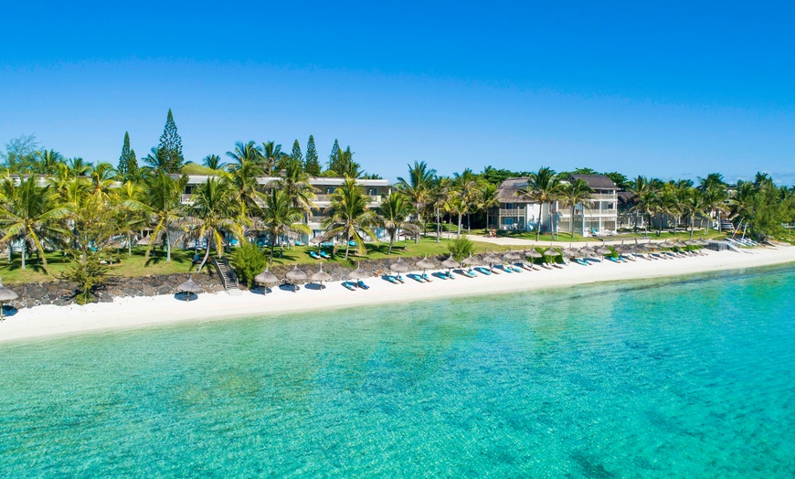 Image 2: ✈ MAURITIUS | Belle Mare - Solana Beach Mauritius 4* - Adult only