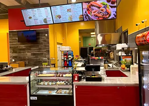 5% Cash Back at Shawarma On The Run - Kenner