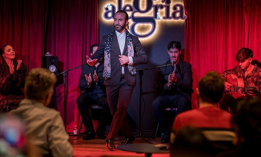 Image 1: Espectáculo auténtico de flamenco. Alegria y gastronomia Málaga