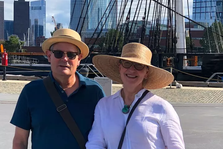 Entire Freedom Trail Walking Tour: Includes Bunker Hill and USS Con...