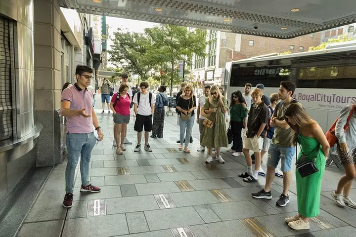 City of Contrasts Tour-Manhattan, Bronx, Queens and Brooklyn