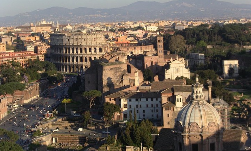 Image 7: Transfer da Roma alla Costiera Amalfitana con tour privato a Pompei