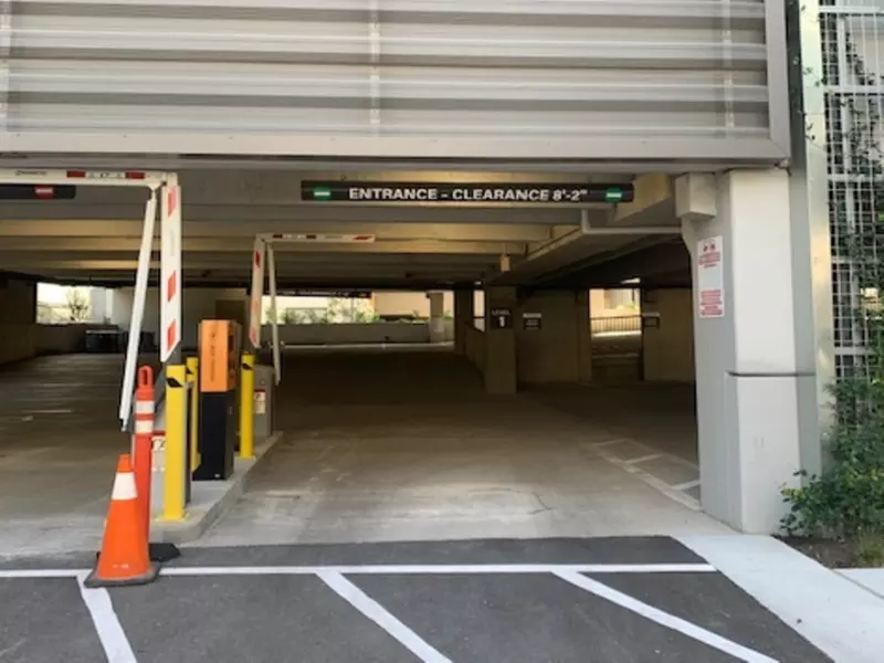 Parking at Eastlake at Tillery Garage