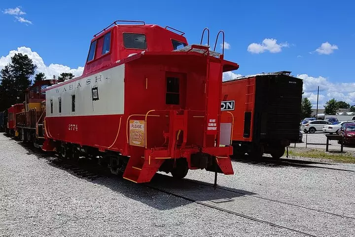 Derailed: Trolley Tour and Train Ride in Chattanooga