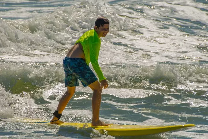 One Hour Surf Lesson with Experienced Instructor