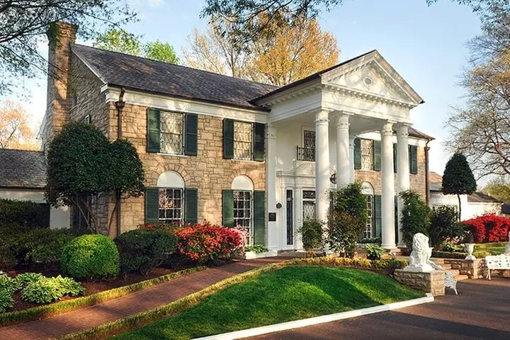 Premium Elvis Experience: City Tour with Graceland Tickets - Primary Image