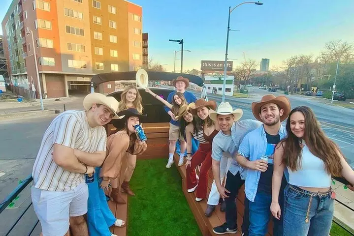 Roofless Party Bus Tour in Downtown Austin