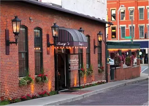 5% Cash Back at Tony's Italian Ristorante