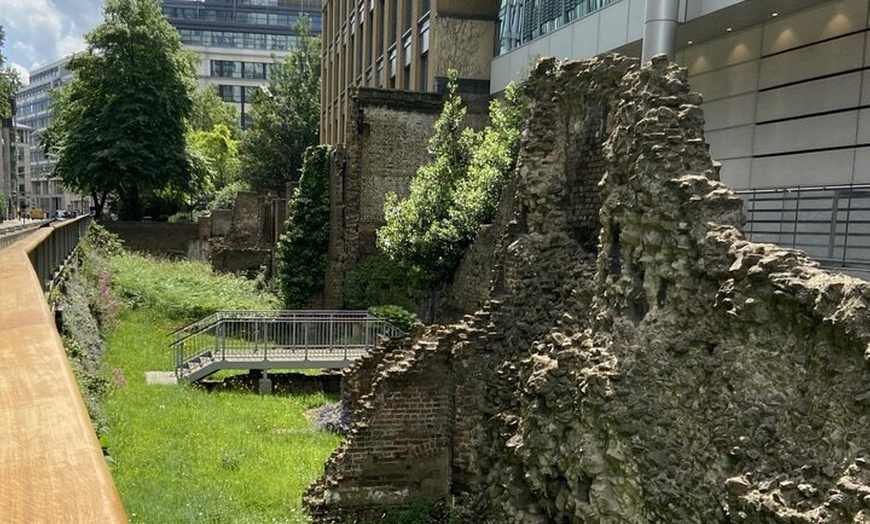 Image 13: Medieval London Self-Guided Tour for Kids and Families in English