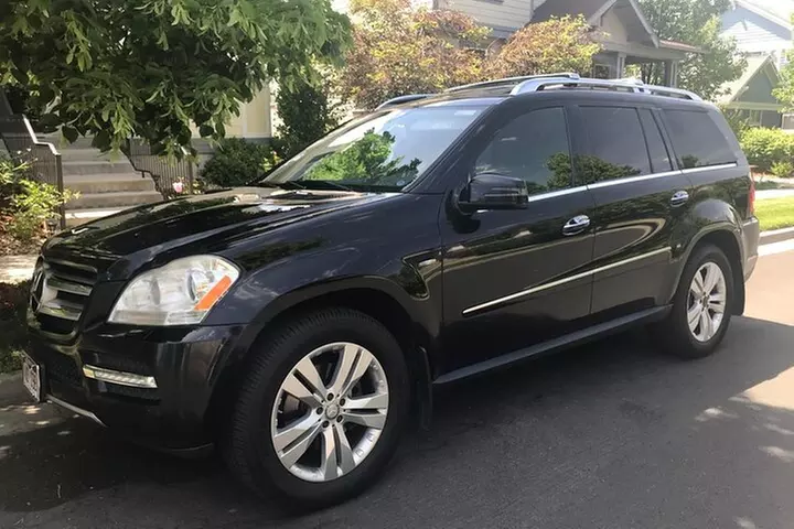 Moose Jaw to Saskatoon Airport (YXE) - Departure Private Transfer