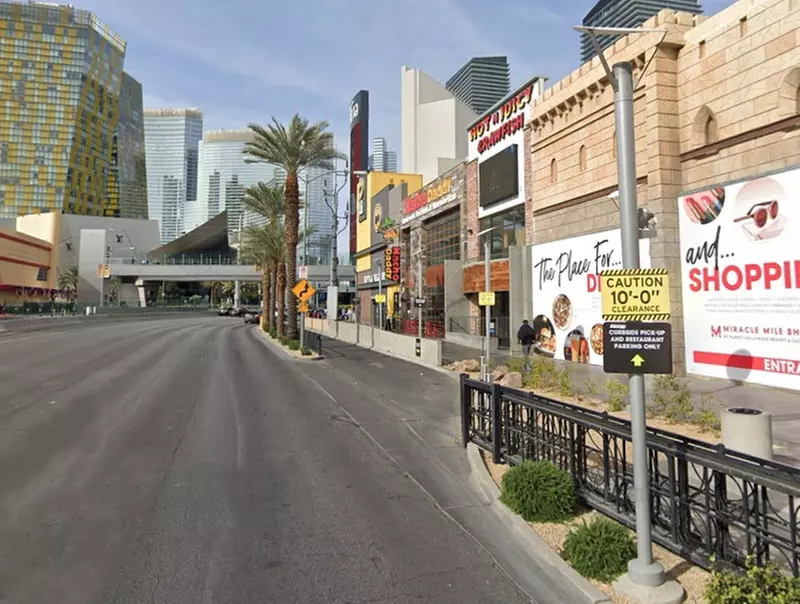 Parking at Miracle Mile Shops - Harmon Ave. Garage - Primary Image