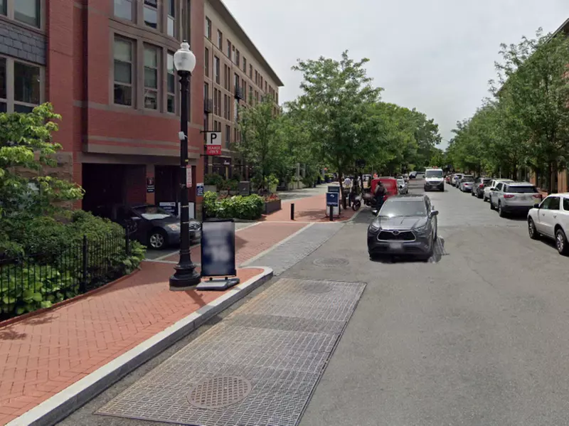 Parking at 700 Pennsylvania Ave. SE. Garage - Second Medium