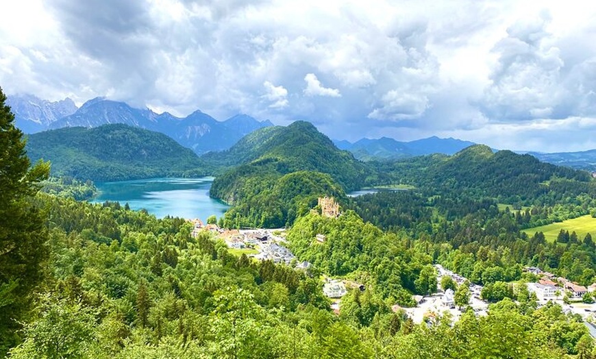 Image 3: Privatführung Neuschwanstein und Schloss Linderhof ab München