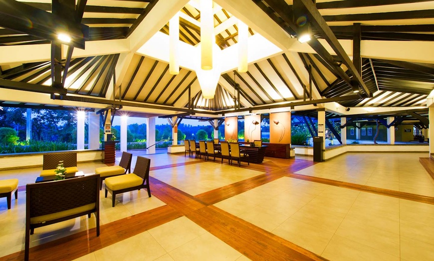 Image 25: ✈ SRI LANKA | - Club Hotel Dolphin 4* - Spa