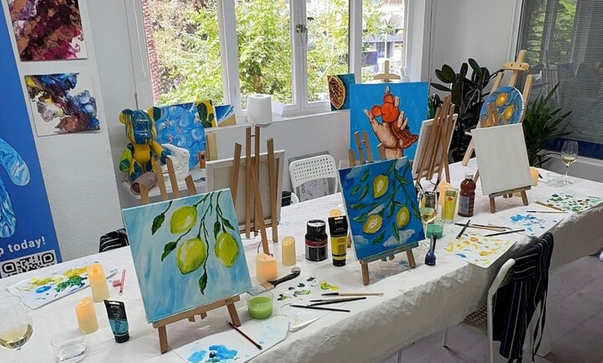 Image 9: Arte-Terapia con Vino : Velada Creativa en Alicante