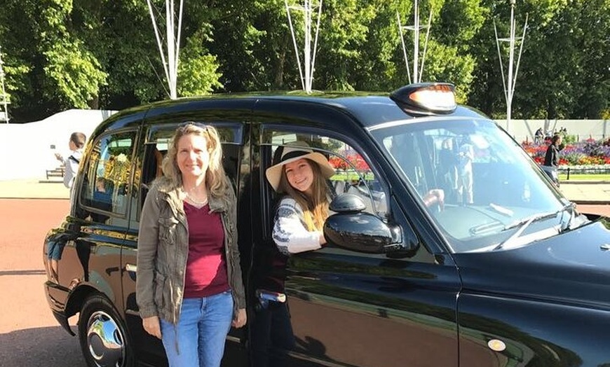 Image 2: Private Full-Day Tour at Edinburgh in a Black Cab