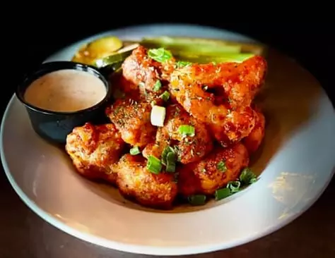 5% Cash Back at Bay Street Biergarten