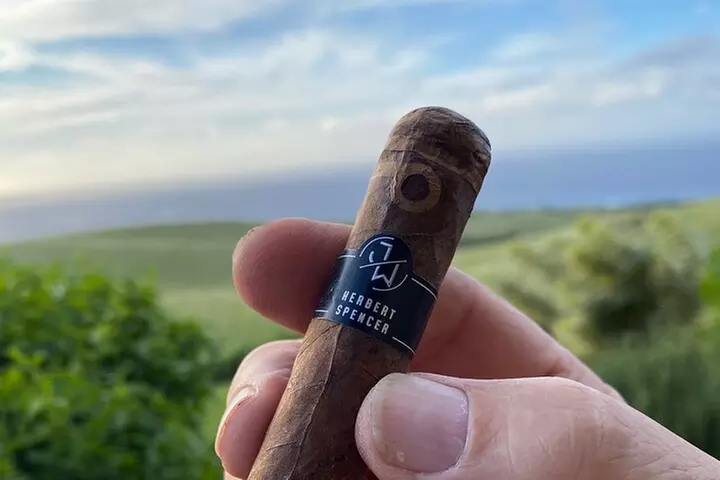 Enjoy Sunset with a Fine Cigar in Hawi