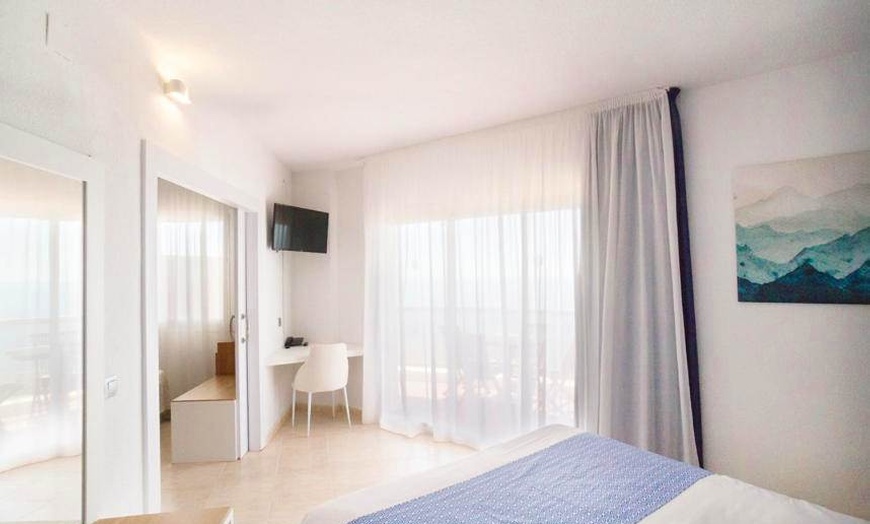 Image 80: ✈ COSTA DEL SOL | Torremolinos - Ibersol Torremolinos Beach 4*, 3 n...