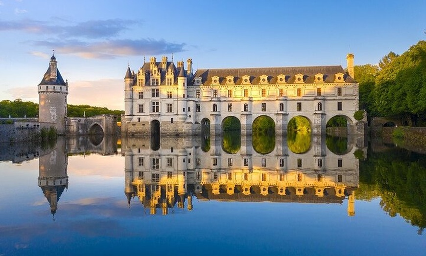 Image 9: Châteaux de Loire Chenonceau, Blois, Chaumont Visite privée au dépa...
