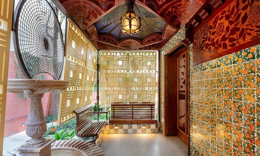 Image 3: Casa Vicens (la primera casa de Gaudí). Entrada directa