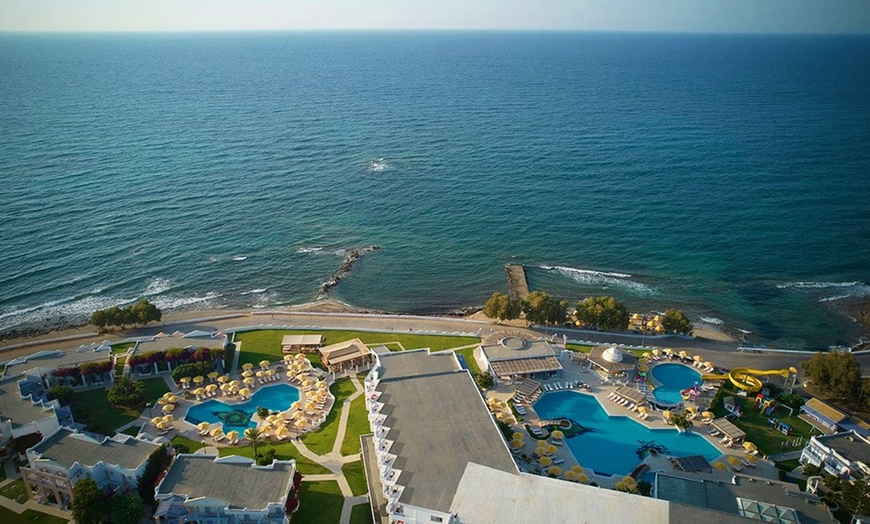 Image 20: ✈ KRETA | Anissaras - Serita Beach 5* - All-inclusive