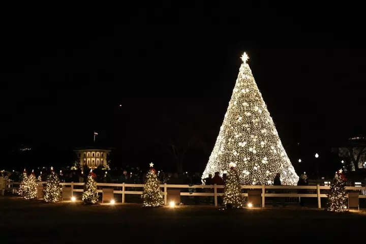 Holiday Lights Tour at US Capitol and White House