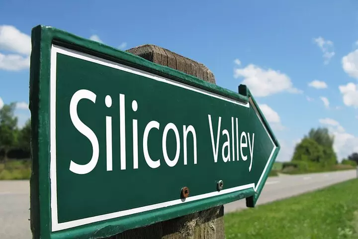 Silicon Valley Self-Guided Driving Audio Tour for Tech Lovers