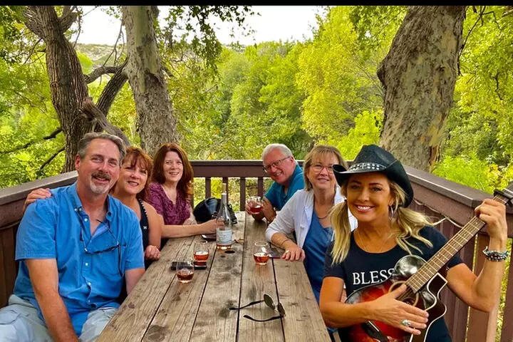Vortex to Vineyards by ABC wildlife host Rachel Reenstra