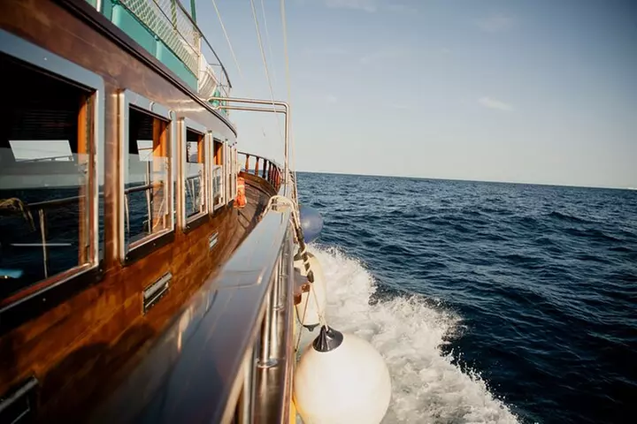 Crucero en barco por Aperol Spritz