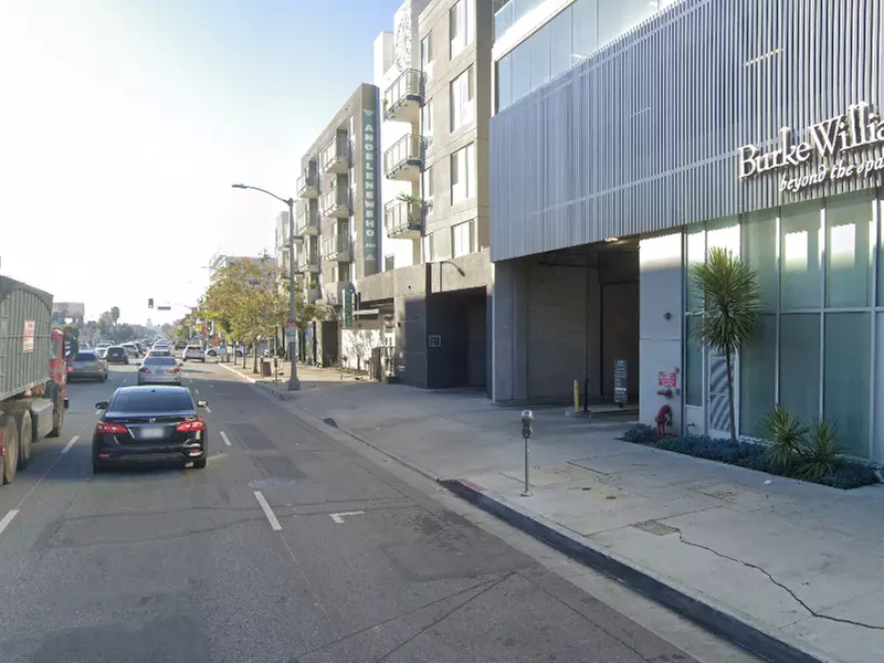 Parking at 925 N. La Brea Ave. Garage - Primary Image