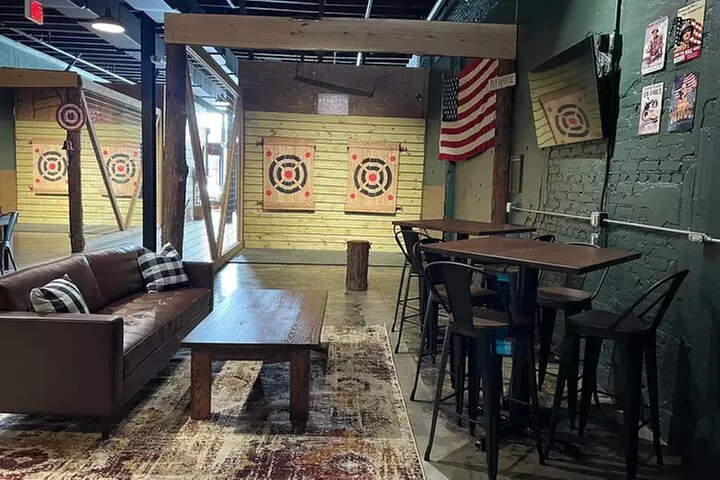 Stumpy's Axe Throwing Activity from Jacksonville